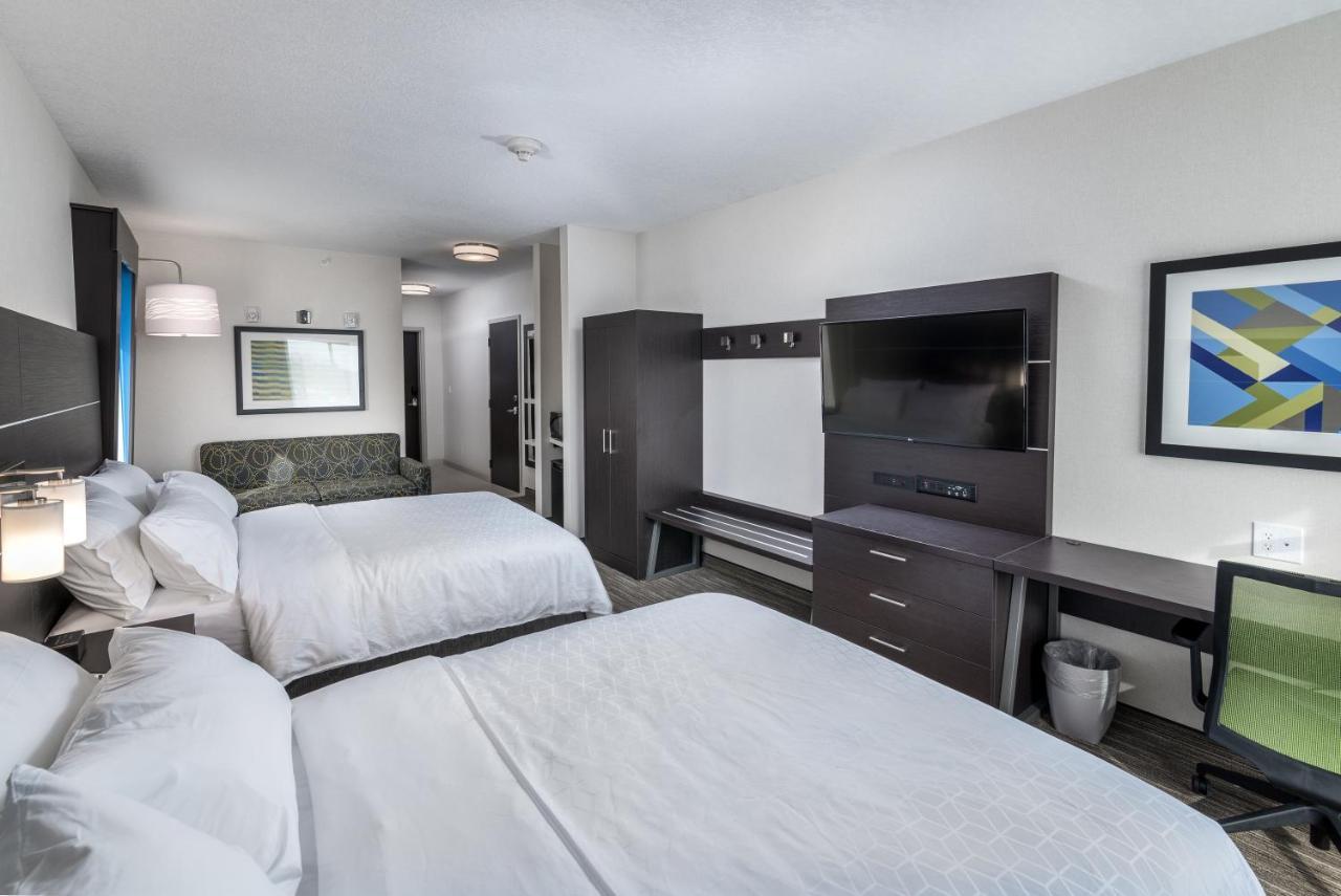 Holiday Inn Express & Suites - Saskatoon East - University By Ihg Exterior photo