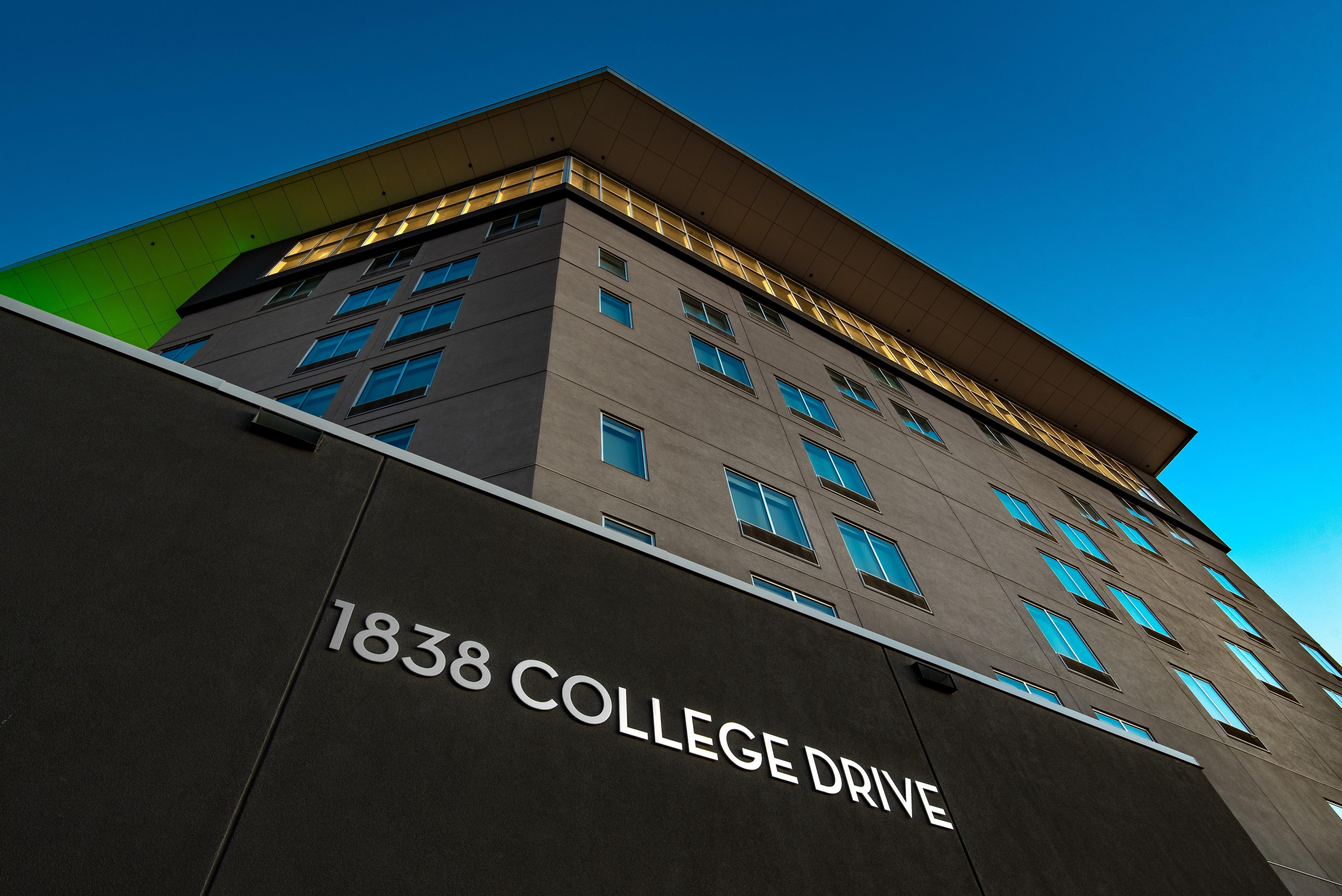 Holiday Inn Express & Suites - Saskatoon East - University By Ihg Exterior photo